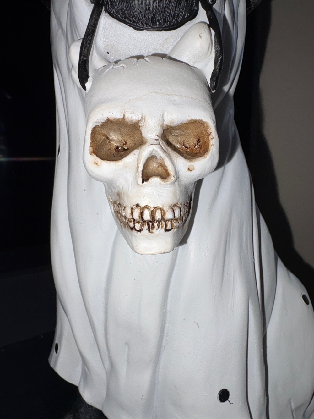White & Black Ghost Dog Ceramic Sculpture with Skull Accent - Picture 6 of 10